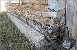 Пенсионеры из Баляги боятся быть погребенными под крышей аварийного дома