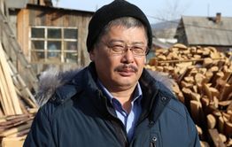Учитель ОБЖ в Чите спас из горящей квартиры двух человек 