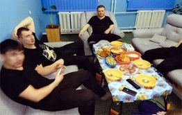 «Вечорка» № 46: Как Цеповяз в лагере ел икру, или «Мурка любит денежных»