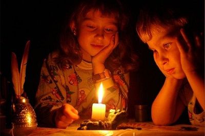В Чите многодетная семья осталась без света из-за долгов предыдущего собственника