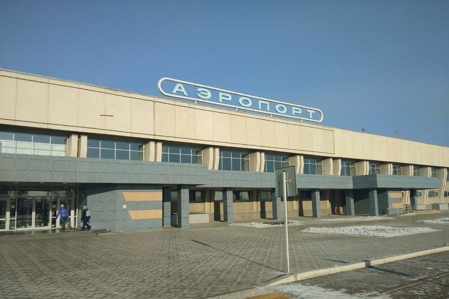 Течь топлива – предварительная причина вынужденной посадки Boeing 737 в Чите