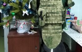 Волонтеры приглашают мужчин помогать в изготовлении бронежилетов