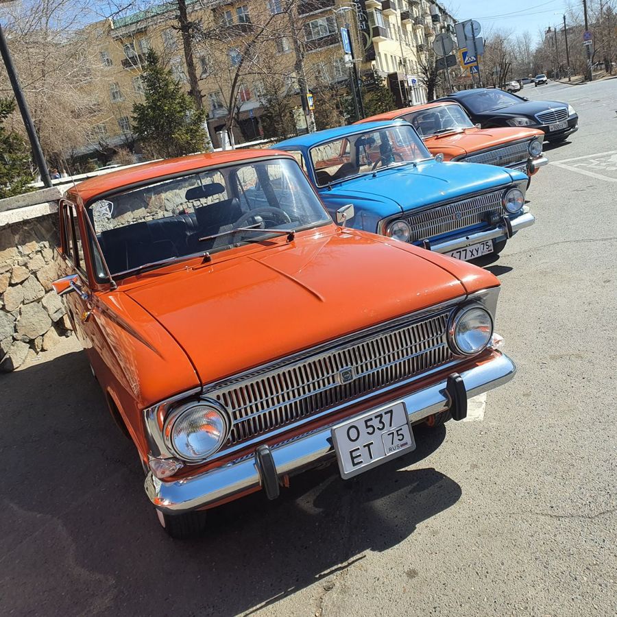 Сезон ретро-автомобилей стартовал в Чите