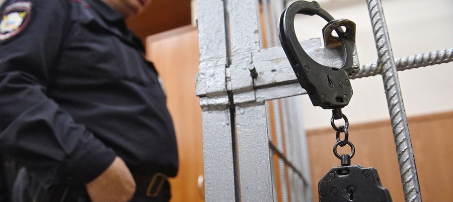 Парень обокрал своих родственников в Карымском районе