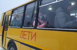 В Чите ребенка выгнали из школьного автобуса. Следователи начали проверку.