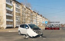 Водитель авто перепутал педали и совершил ДТП в Краснокаменске 