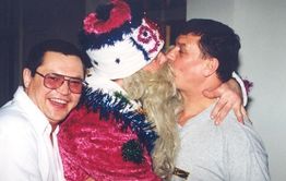 Ликбез для врио: Таинственный Дед Единорос, целующийся с бандитами