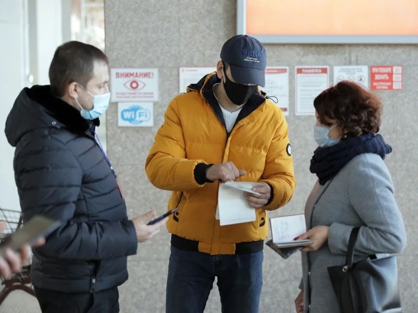 Ограничения для бизнеса смягчили в Забайкалье. Но в ТЦ также только по QR-кодам. 