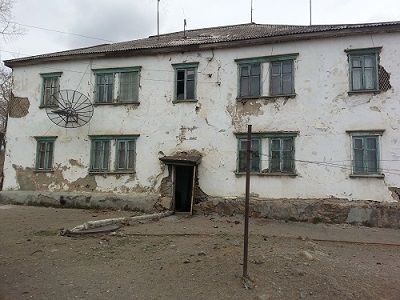 Последний герой: Пенсионерка в аварийном доме, без тепла и воды вторую зиму ждет переселения