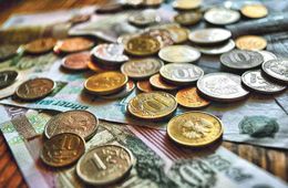 В России одобрили законопроект об изменении МРОТ с 2021 года