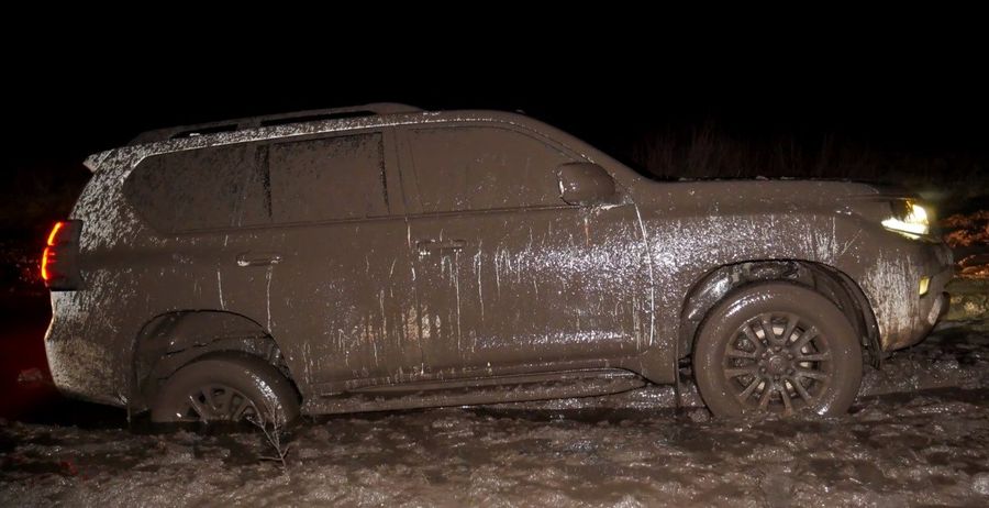 В Краснокаменском районе угонщик оставил «Лэнд-Крузер-Прадо», застрявший в грязи