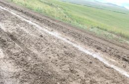 Жители села Боржигантай жалуются на плохую дорогу до райцентра