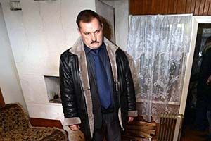 «Почему вор Шуляковский подписывает документы?»