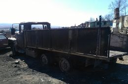 Неизвестные подожгли машину главы Золотореченска