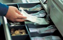 В Чите продавец обокрала магазин, в котором работала