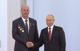 Путин вручил медаль «Герой труда» шахтеру из Забайкалья Эдуарду Щербине