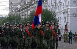 Мишустин поручил повысить оклады силовикам