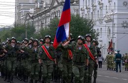 Мишустин поручил повысить оклады силовикам