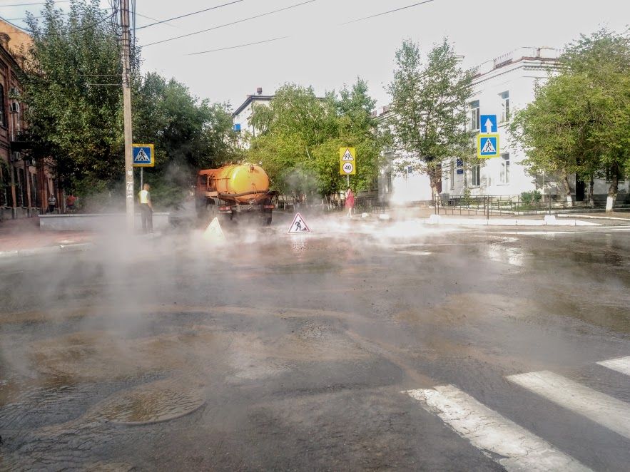Улица 9-го января запарила в Чите. Прохожие в ужасе. (Фото) 