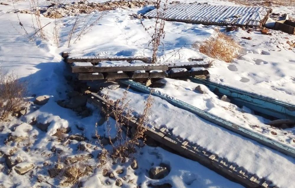 Ремонт дороги и ликвидацию свалки требуют жители Улет