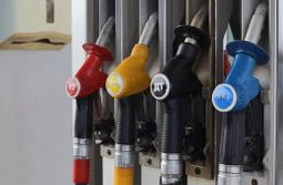 В России могут вырасти цены на бензин