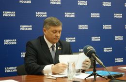 «Партия власти» решила развернуться к селу лицом