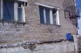 В Нерчинске вот-вот рухнет дом. Властям нет дела