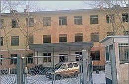 В Ясной любители наживы добрались и до здания бывшего штаба дивизии