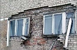 В нерчинском доме развалилась стена