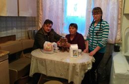 Полуландрас Борис доставлен в Ковыли победителям конкурса подписчиков «Вечорки»