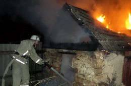 Двое мужчин и ребёнок погибли на пожаре в Акшинском районе