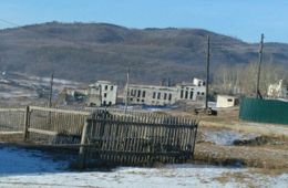 Жители села Верх-Усугли из Забайкалья замерзают в домах с заледеневшими окнами