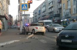 ДТП на перекрестке Амурская-Ленинградская серьезно затруднило движение в центре Читы