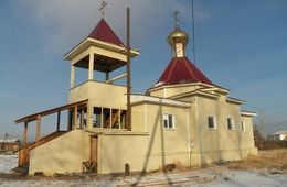 В селе Верх-Чита храм оскверняется мусором с соседней свалки