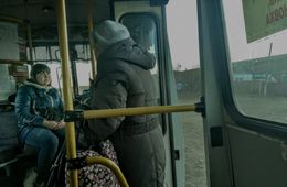 Читинка вынуждена на руках носить ребенка-инвалида в школу за 11 км