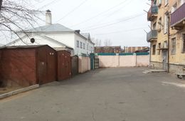 В Чите инвалиды не могут добиться сноса незаконных гаражей