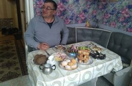 Получившая тонометр подписчица «Вечорки» окунула репортерскую группу в детство и вогнала в краску