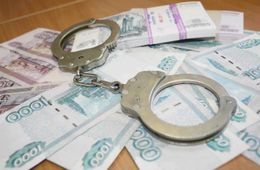 Управляющий банком оформлял кредиты по подложным документам