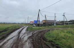 Власти больше трех лет не могут сделать дорогу на одной из улиц в Красном Чикое