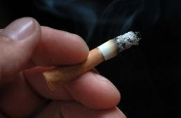 Пьяная забайкалка убила троих мужиков непотушенной сигаретой