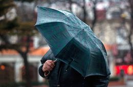 МЧС объявило штормовое предупреждение из-за ожидающихся ливней