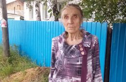 Бабушка-шахтер не может добиться благоустройства дома