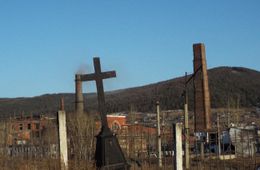 Петровск взволнован слухами об установке памятника убитому смотрящему около школы