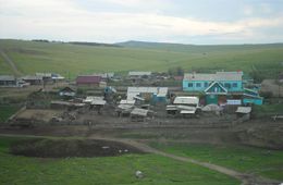 Жители Верхнего Умыкея вынуждены доставлять воду из соседнего села