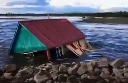 Пострадавшие от летних паводков получат жилищные сертификаты