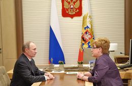 Жданова - «Вечорке»: Мнение Путина о моей отставке узнайте у него
