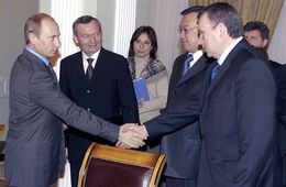 Аппарат полпреда Президента в СФО не готов комментировать действия Ждановой