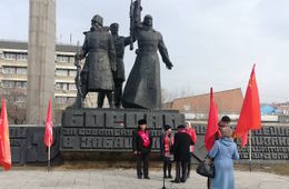 Коммунисты на митинге 7 ноября потребовали отставки Путина и правительства