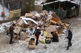 Читинка пожаловалась «Вечорке» на мусор магазинов из-за которого случился пожар