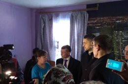 Осипов поручил разобраться с пропиской многодетной матери, история которой растрогала его до слез
